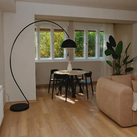 Brand New Apartment, Next To Park&beach Apartment