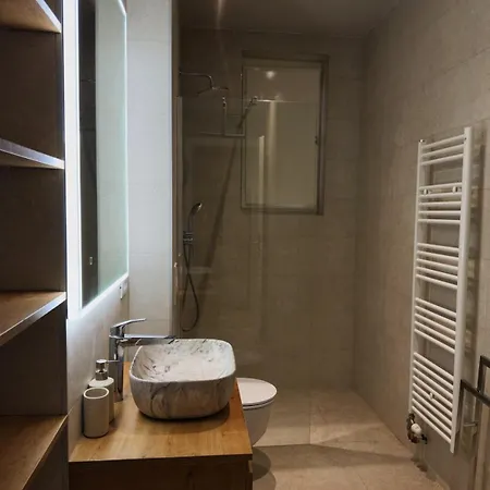 Brand New Apartment, Next To Park&beach Apartment *